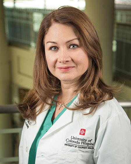 Dr. Claudia Clavijo
