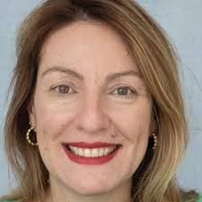 Fabíola Carvalho Lopes Dos Santos