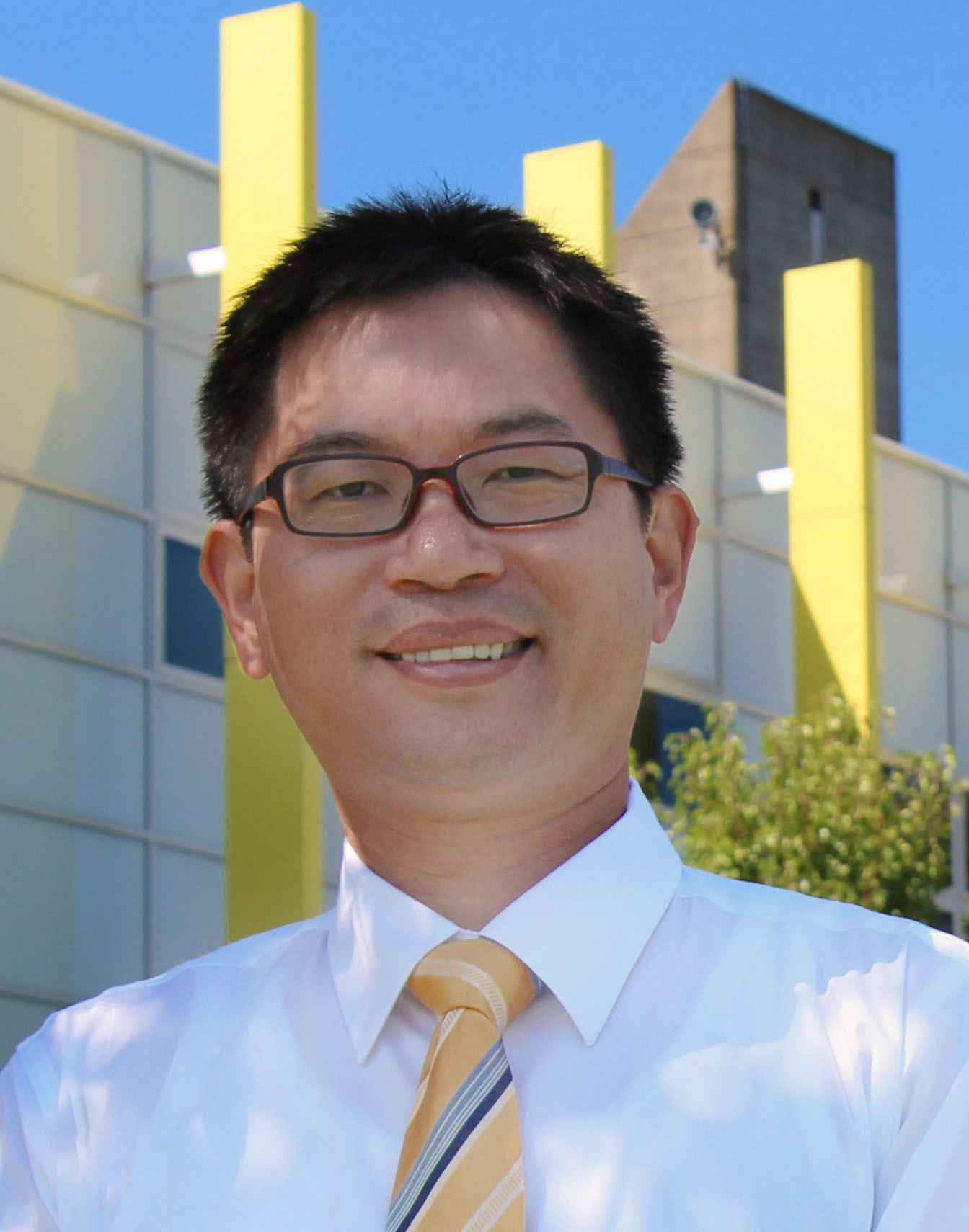 Prof. Boyen Huang