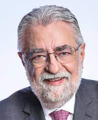 César Eduardo Fernandes