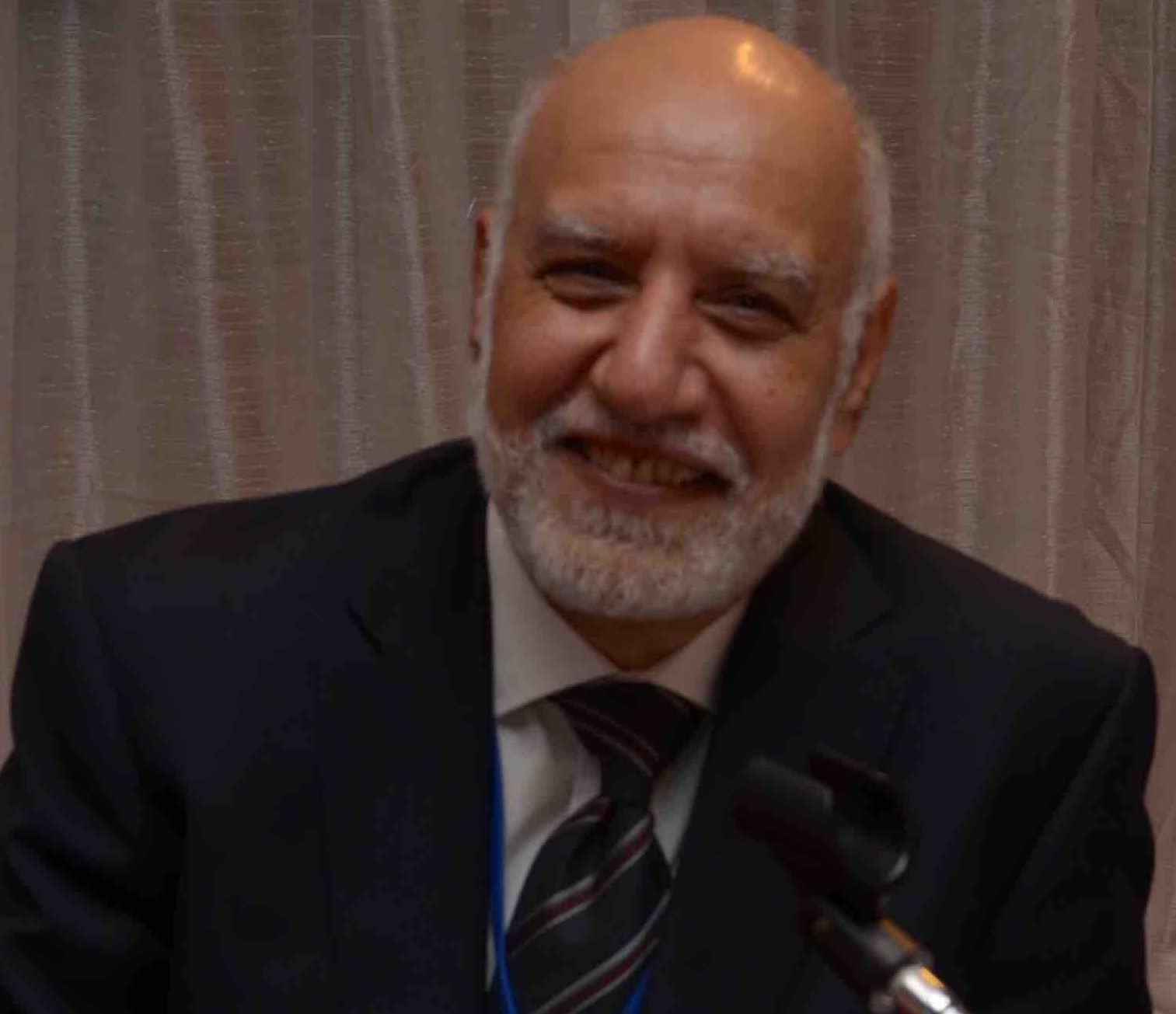  Magdy El-Salhy 