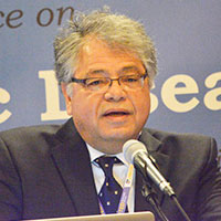 Dr Reza Hakkak