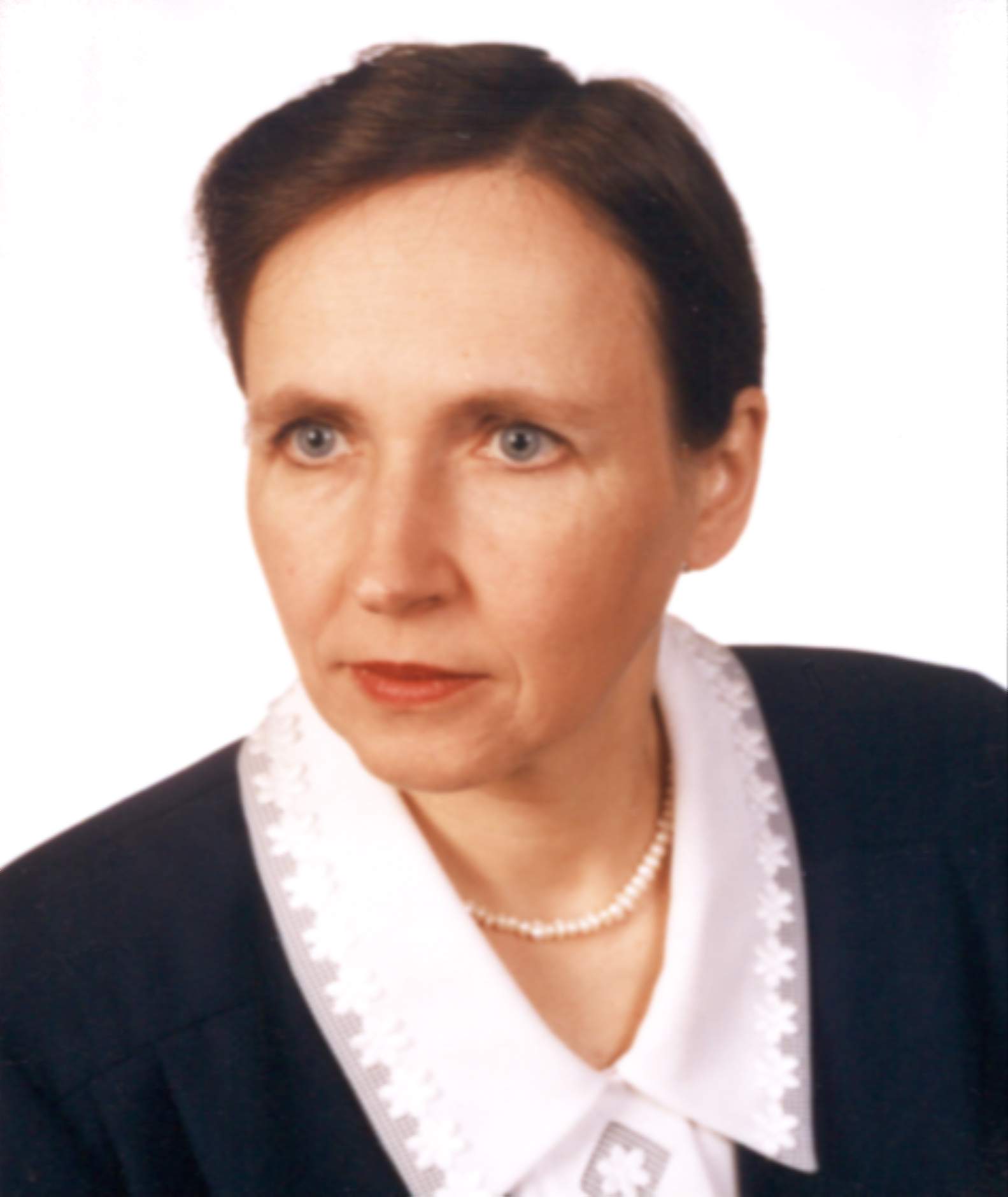 Dr. Beata Cwalina