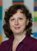 Zsuzsanna Izsvak Max